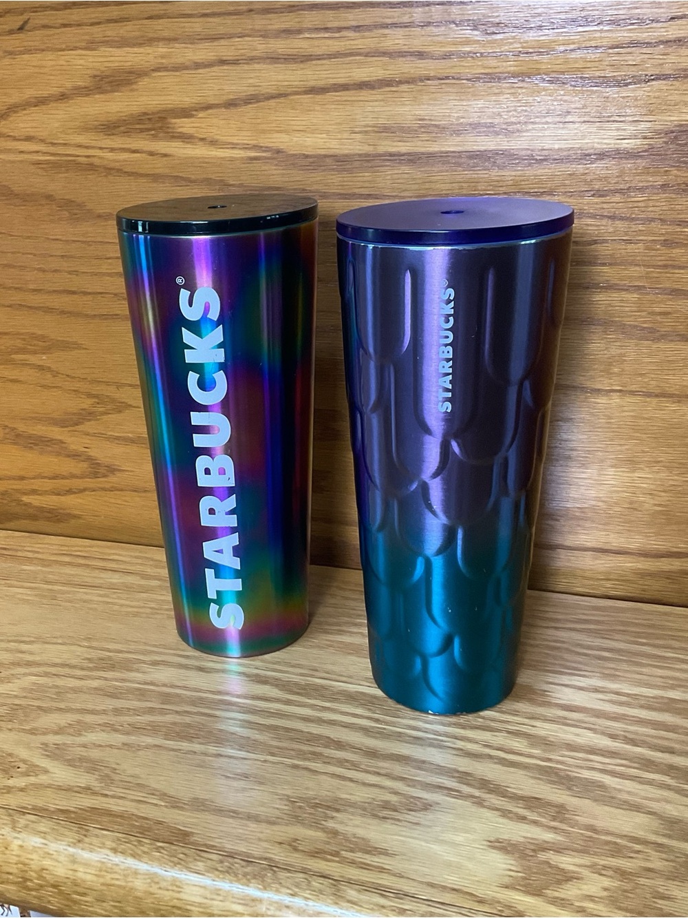 Starbucks set 2 Iridescent Venti Reusable Tumblers Oil Slick Mermaid Scale 24 oz